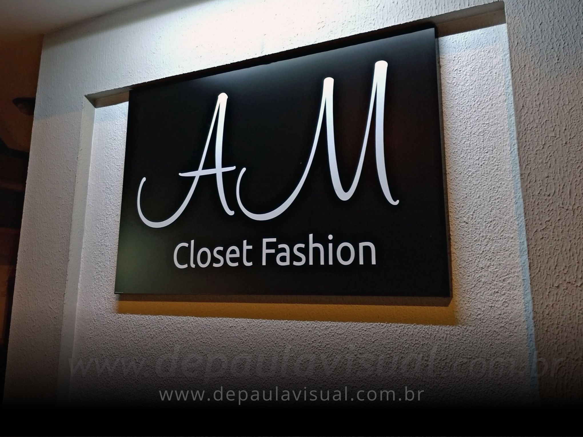 Placa com Adesivo_ (5).jpg